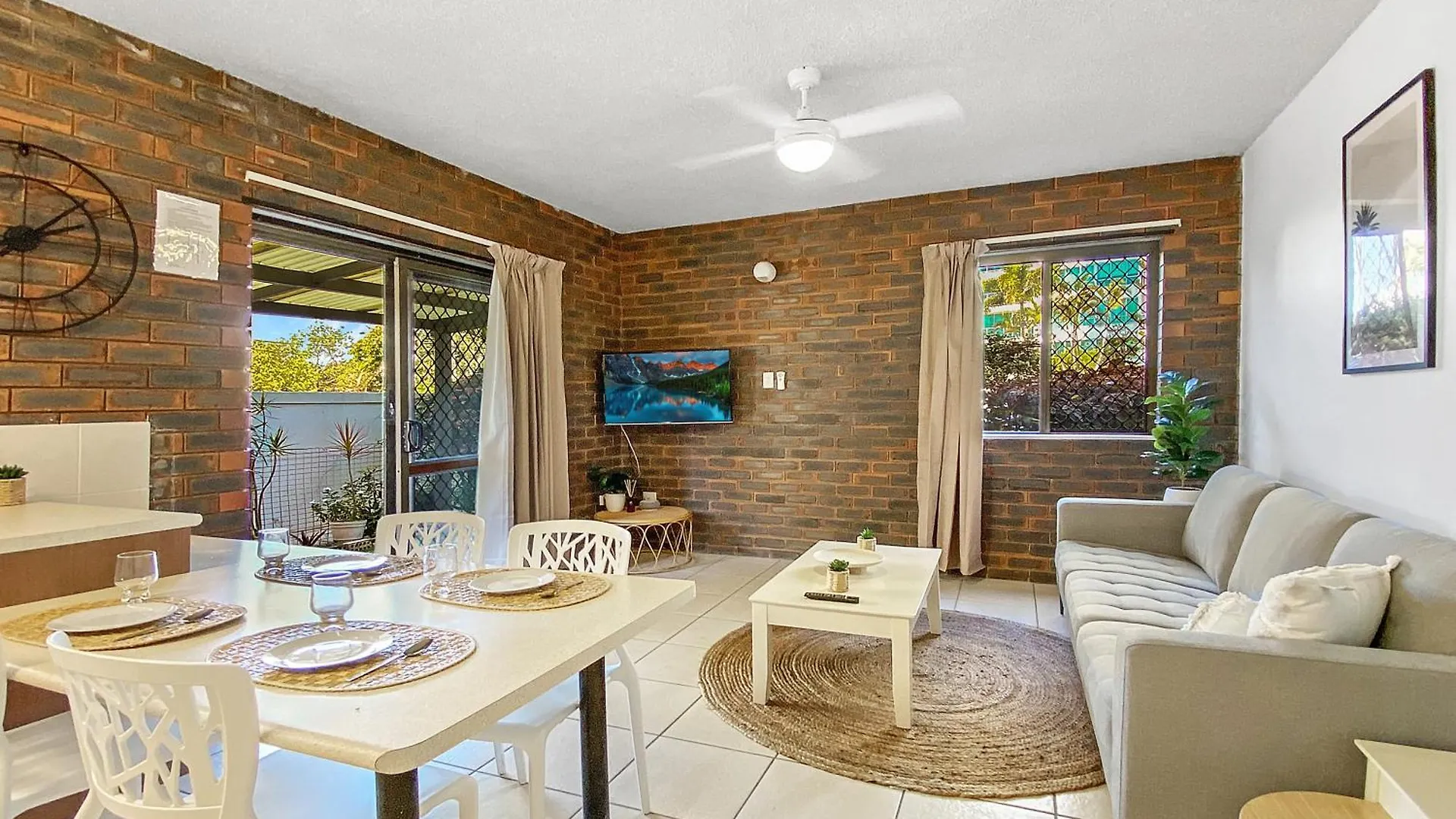 Cotton Tree Ground Floor Apartment contacts